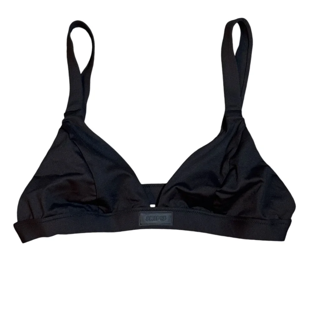 SKIMS Signature Swim Fixed Triangle Top Onyx Black Woman's Size M NEW
